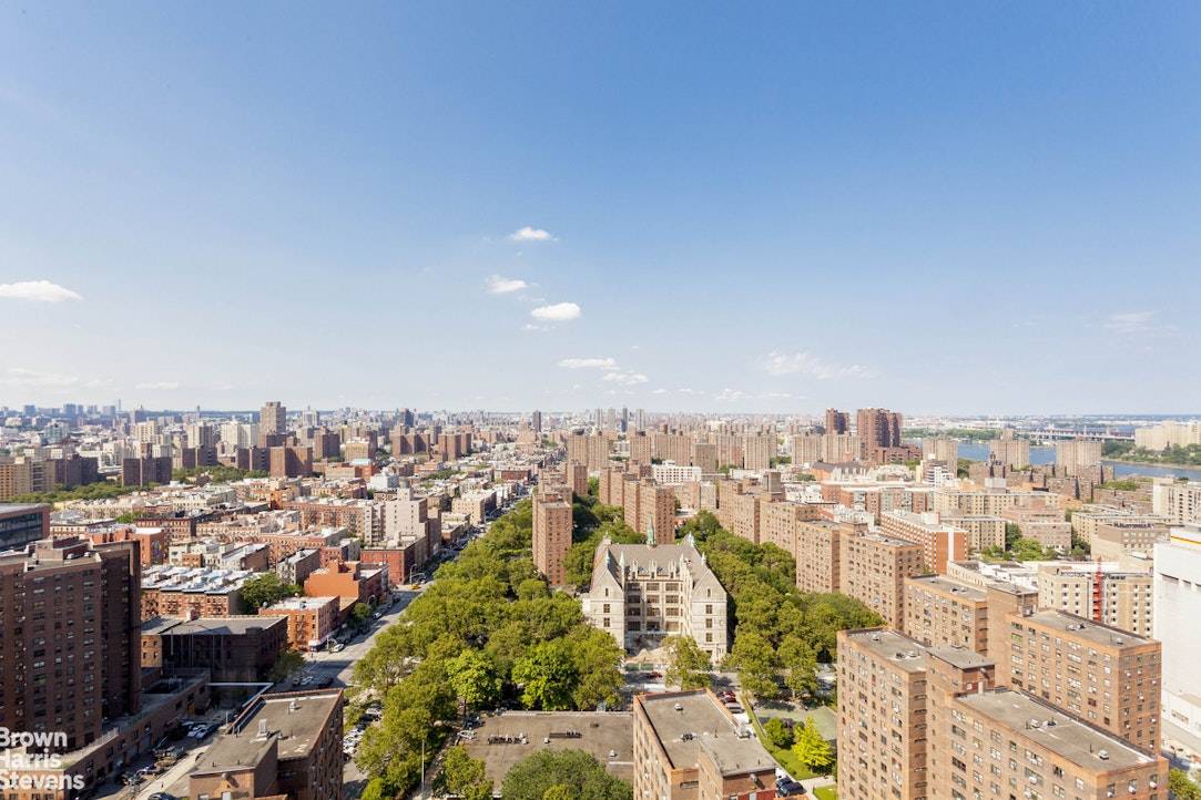 Manhattan, NY 10128,215-217 E 96TH Street #30B