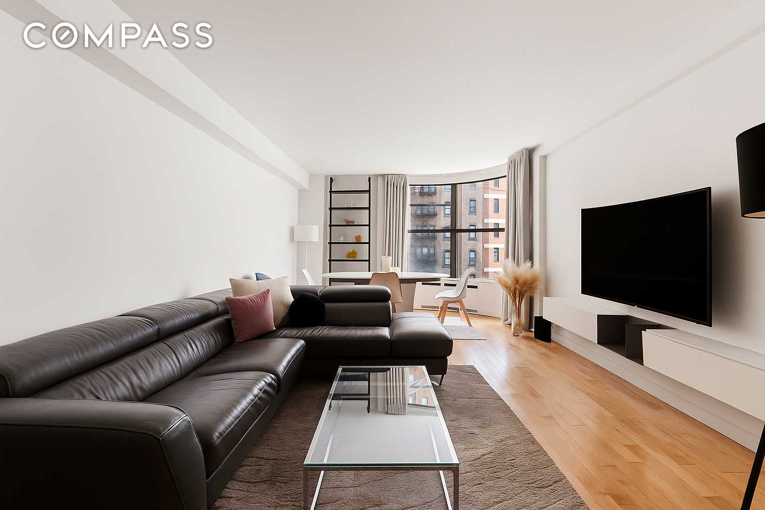 135 E 54th Street #6M, Manhattan, NY 10022