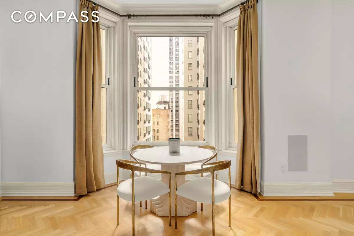 Manhattan, NY 10019,1 Central Park S #1010