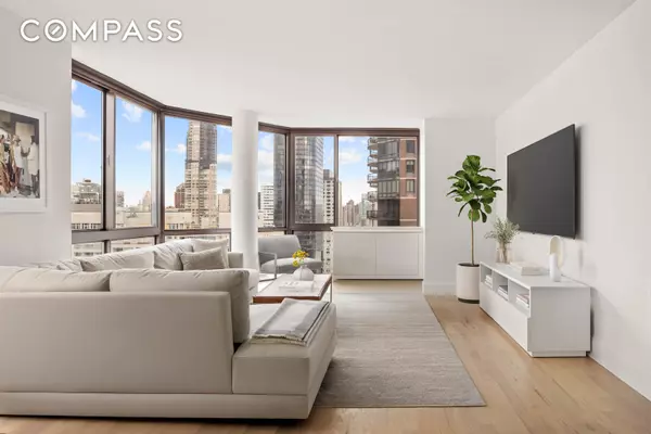 Manhattan, NY 10065,300 E 64th Street #26B