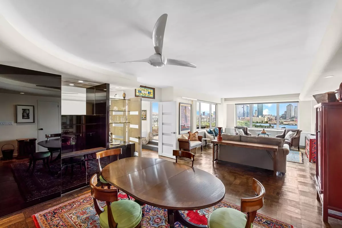 Manhattan, NY 10022,12 BEEKMAN Place #11A