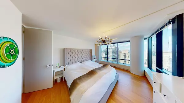 Manhattan, NY 10021,525 E 72ND Street #39I