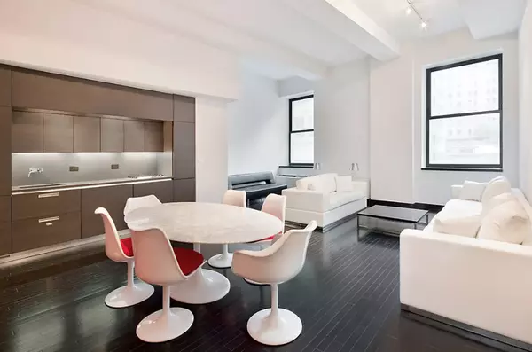 20 Pine Street #2305, Manhattan, NY 10005