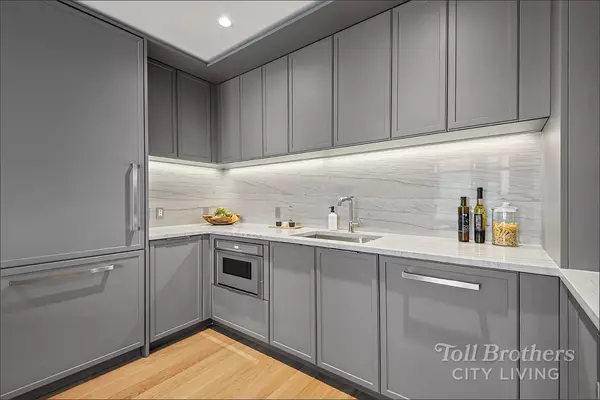 Manhattan, NY 10025,218 W 103rd Street #11E