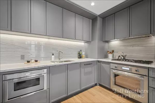 Manhattan, NY 10025,218 W 103rd Street #11E