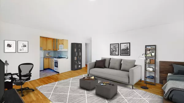 Manhattan, NY 10014,165 Christopher Street #2Q