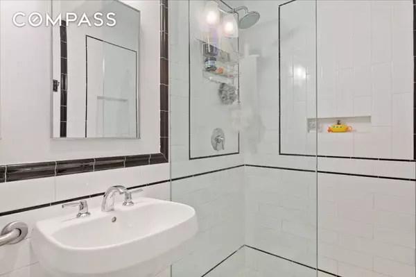 Brooklyn, NY 11222,200 Franklin Street #4B