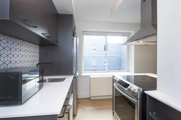 101 E 10th Street #4G, Manhattan, NY 10003