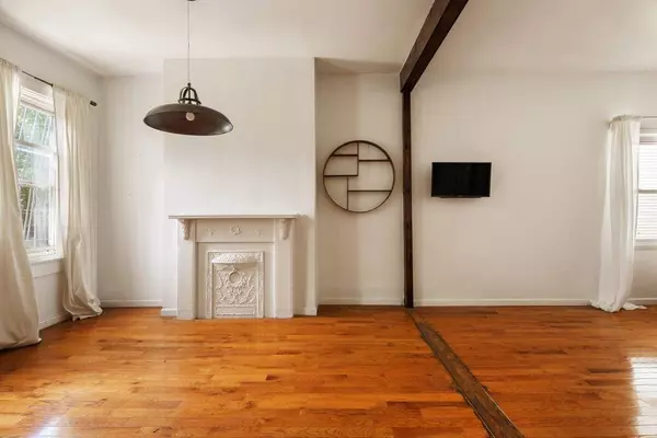 Brooklyn, NY 11213,1218 St Marks Avenue