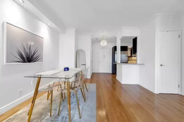 Manhattan, NY 10017,212 E 47TH Street #19D