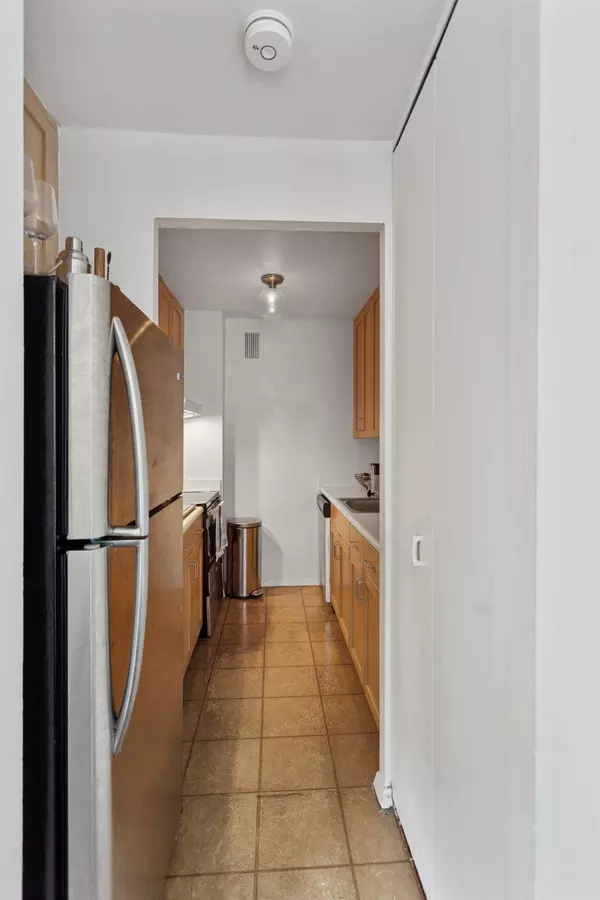 Manhattan, NY 10014,125 Barrow Street #4-B