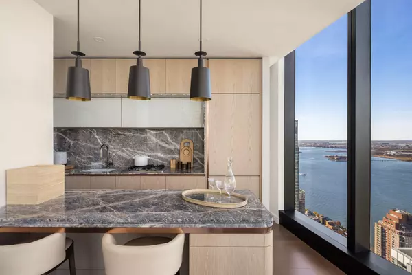 125 GREENWICH Street #67D, Manhattan, NY 10006