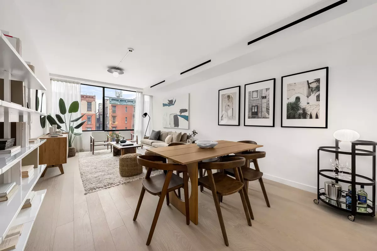 Manhattan, NY 10003,75 1ST Avenue #3D