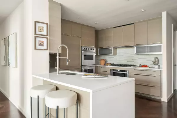 Manhattan, NY 10014,400 W 12TH Street #3E