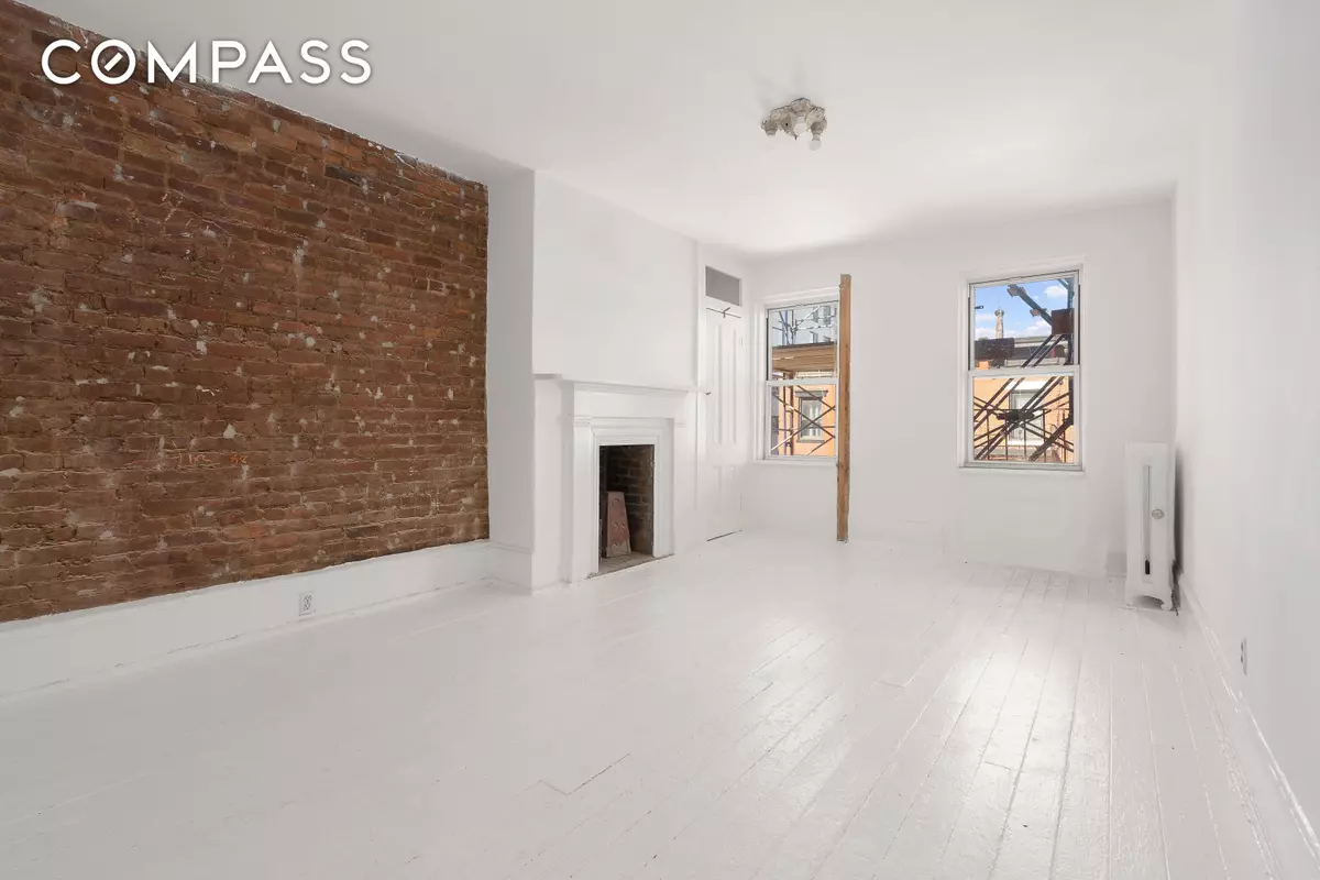 Manhattan, NY 10009,504 E 6th Street #7