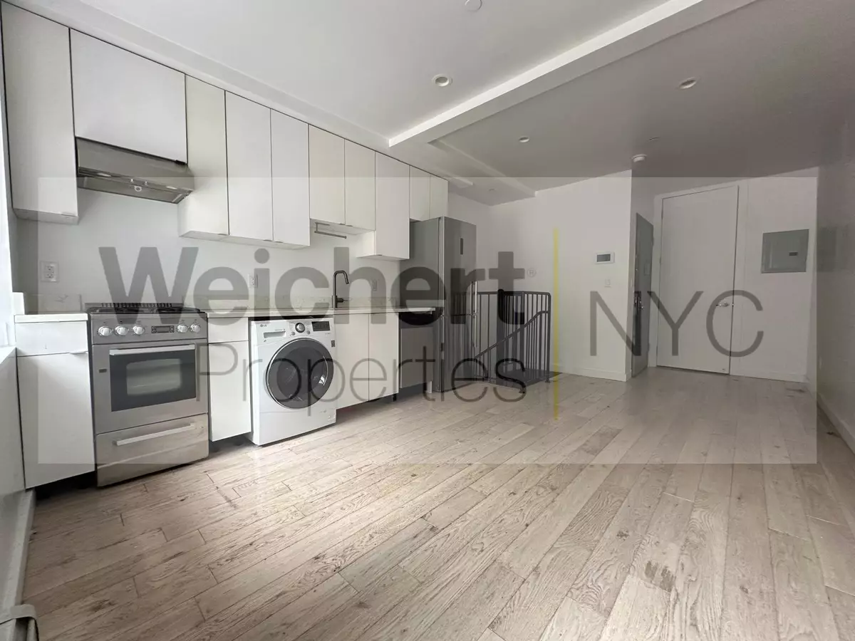 Manhattan, NY 10035,66 E 127th Street #1