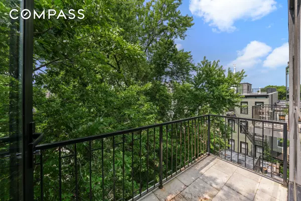 Brooklyn, NY 11221,1143 Lafayette Avenue #4B