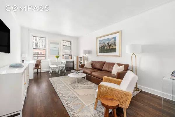 166 W 22nd Street #6C, Manhattan, NY 10011