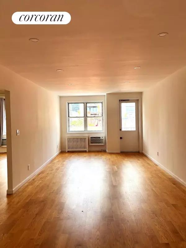 Manhattan, NY 10011,170 W 23RD Street #5N