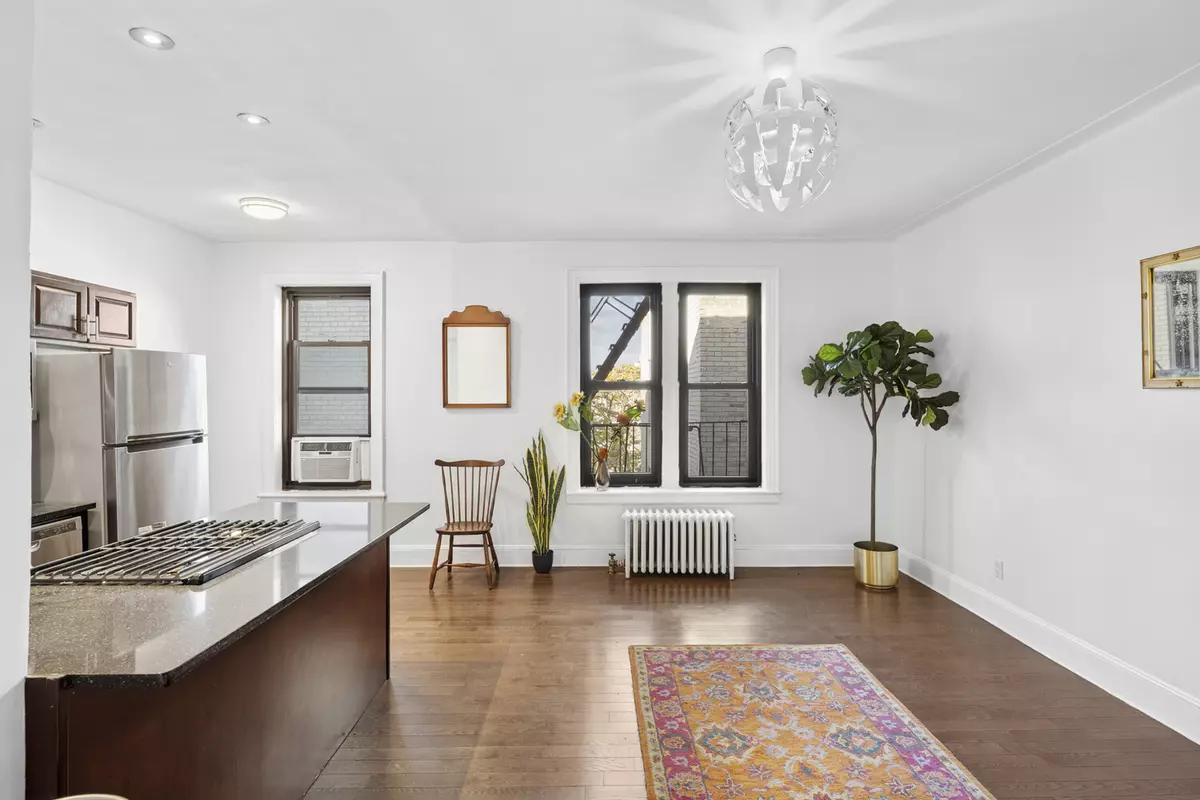 Brooklyn, NY 11225,345 MONTGOMERY Street #6E