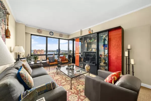 Manhattan, NY 10021,530 E 76TH Street #25E