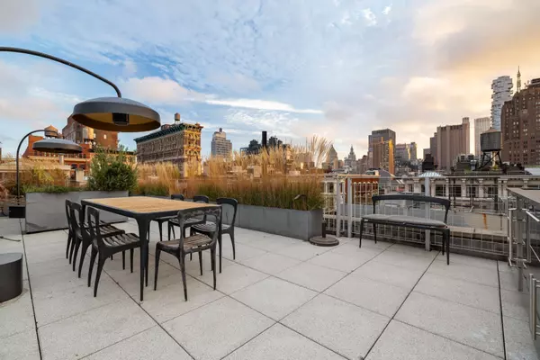 Manhattan, NY 10012,63 Greene Street #2D