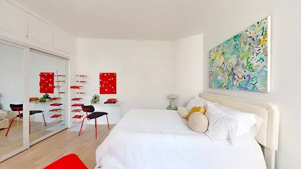 Manhattan, NY 10012,124 THOMPSON Street #30