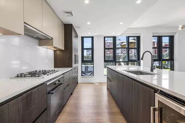 Manhattan, NY 10027,11 HANCOCK Place #304