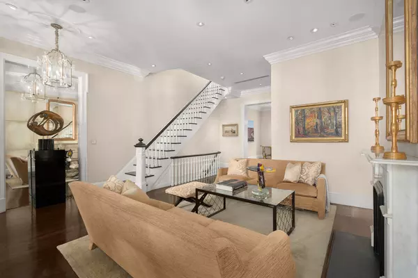 Manhattan, NY 10128,518 E 89TH Street