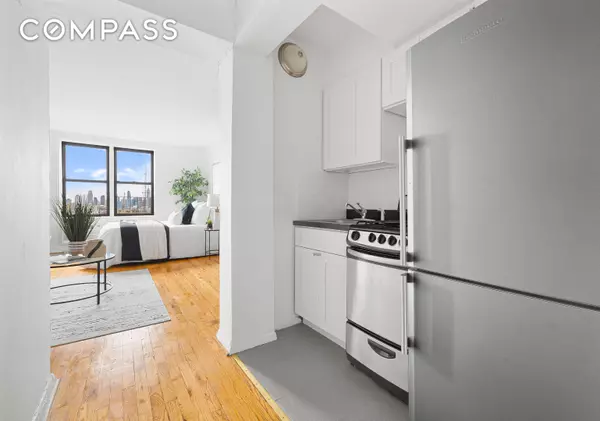 Queens, NY 11104,50-21 39th Place #6D