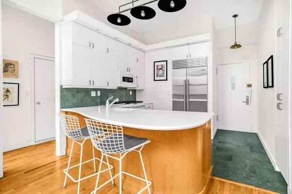 Manhattan, NY 10011,400 W 23rd Street #6JK