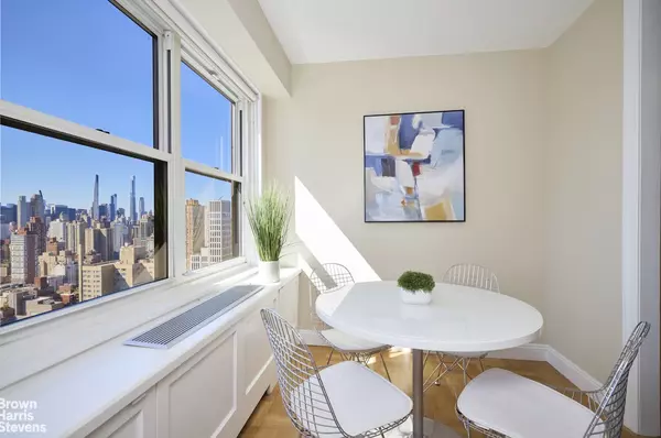 Manhattan, NY 10028,60 E END Avenue #41A