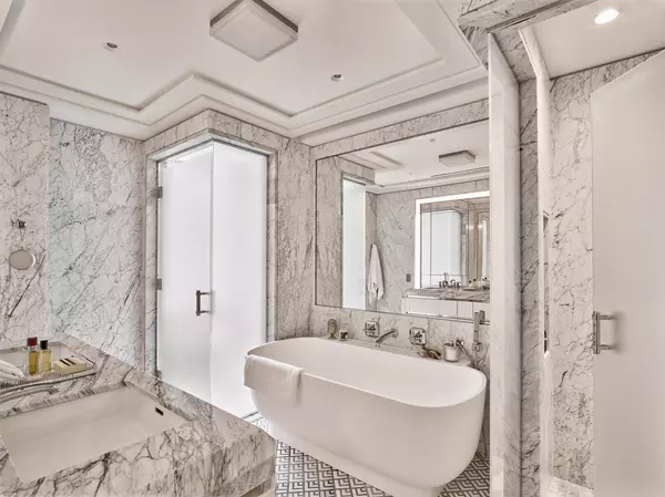 Manhattan, NY 10022,303 PARK Avenue #3111