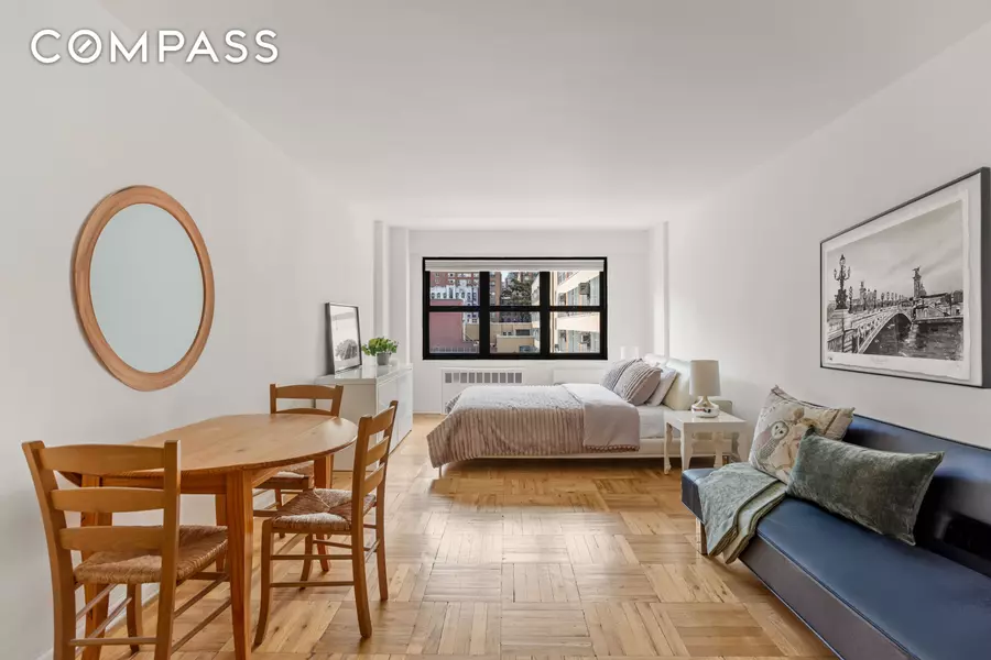 240 E 76th Street #4U, Manhattan, NY 10021