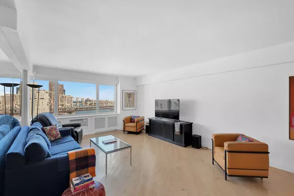 25 SUTTON Place S #19E, Manhattan, NY 10022