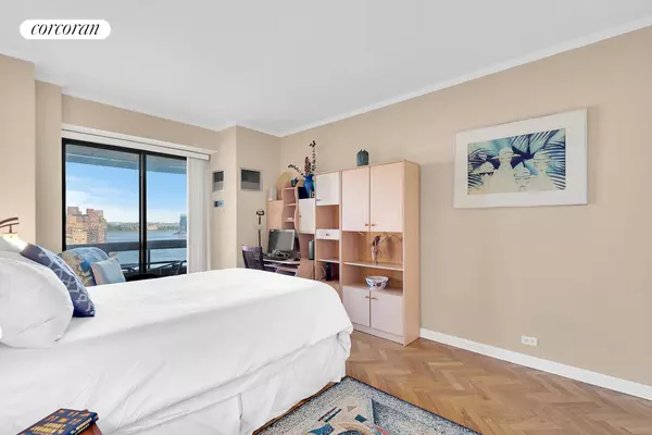 Manhattan, NY 10021,530 E 76TH Street #19D