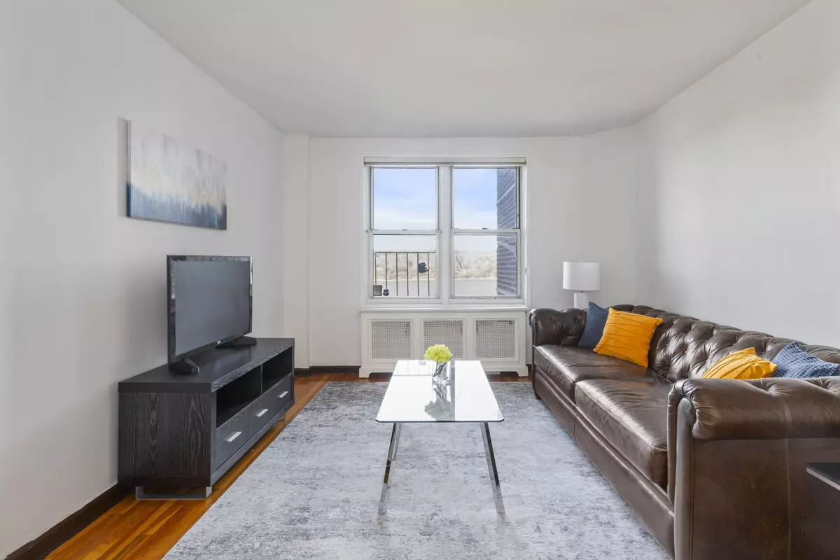 Manhattan, NY 10033,330-340 Haven Avenue #4G