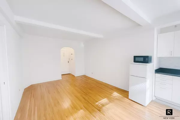 339 E 58th Street #2-B, Manhattan, NY 10022