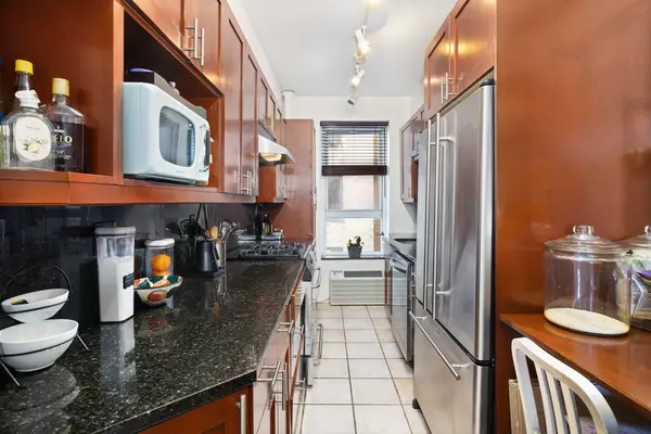 Manhattan, NY 10025,444 CENTRAL Park W #12G