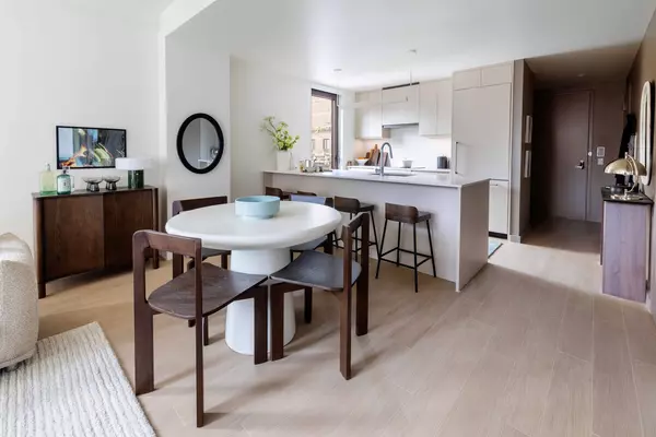 Manhattan, NY 10022,300 E 50TH Street #2H