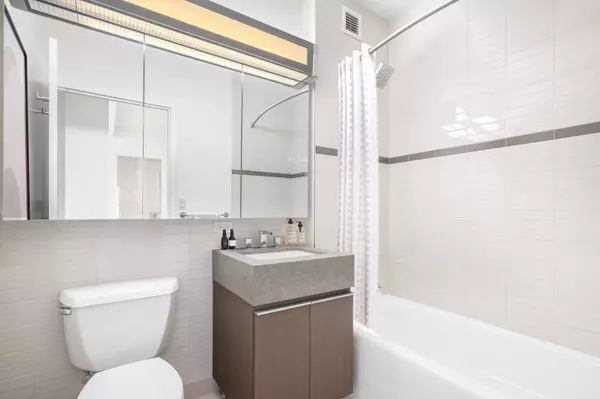 Manhattan, NY 10006,21 West Street #11-F