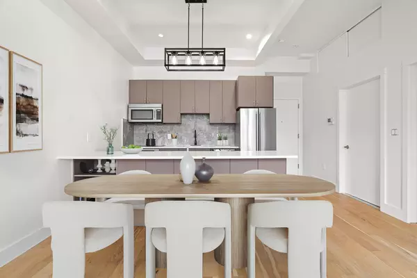 Queens, NY 11101,5-12 51st Avenue #3