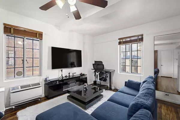 45 TUDOR CITY Place #1505, Manhattan, NY 10017