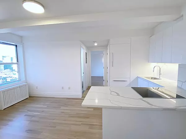 Manhattan, NY 10011,365 W 20th Street #15-D