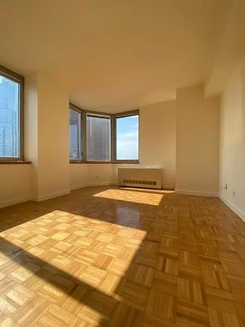 Manhattan, NY 10036,500 W 43rd Street #25-J