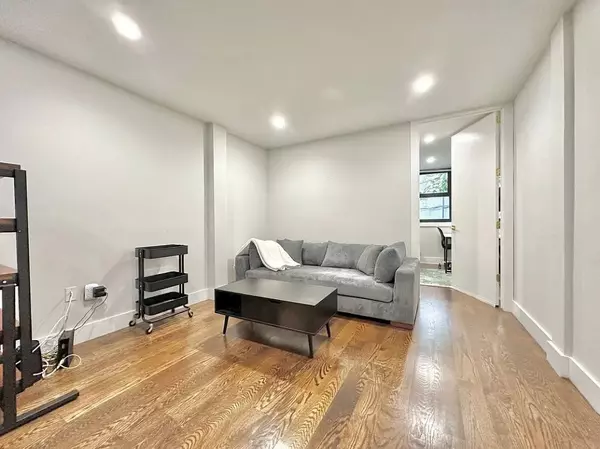 489 Washington Avenue #1B, Brooklyn, NY 11238