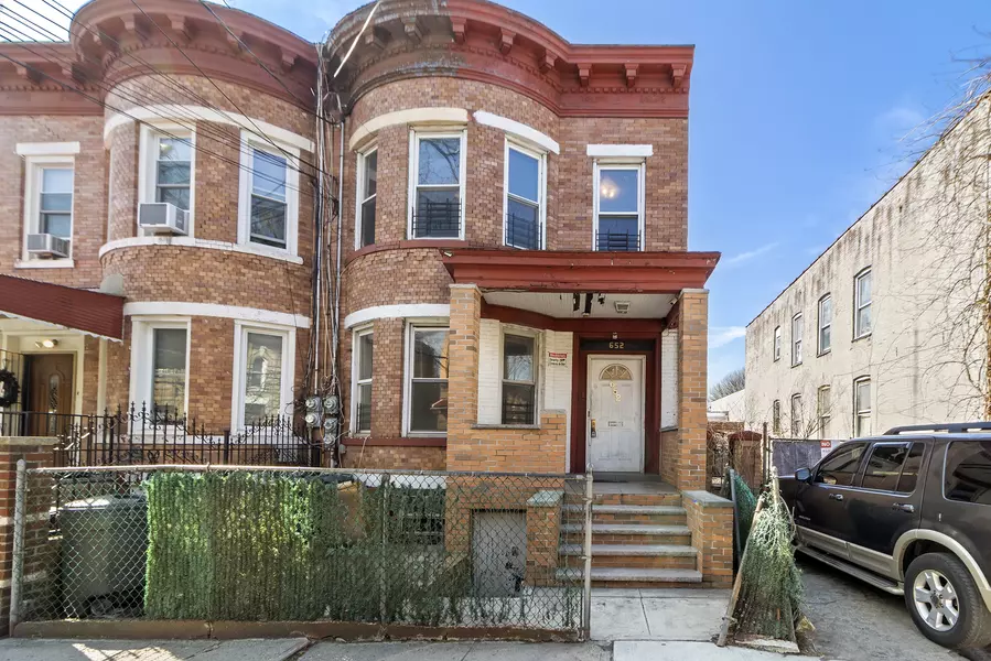 652 Warwick Street, Brooklyn, NY 11207