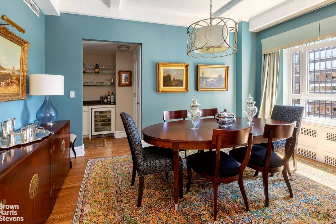 Manhattan, NY 10022,2 BEEKMAN Place #14E