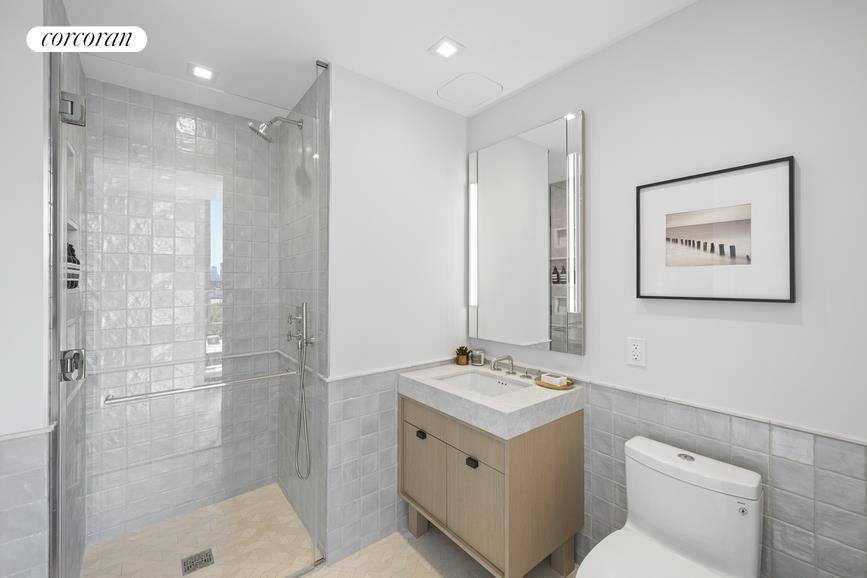 Manhattan, NY 10002,222 E BROADWAY #9B