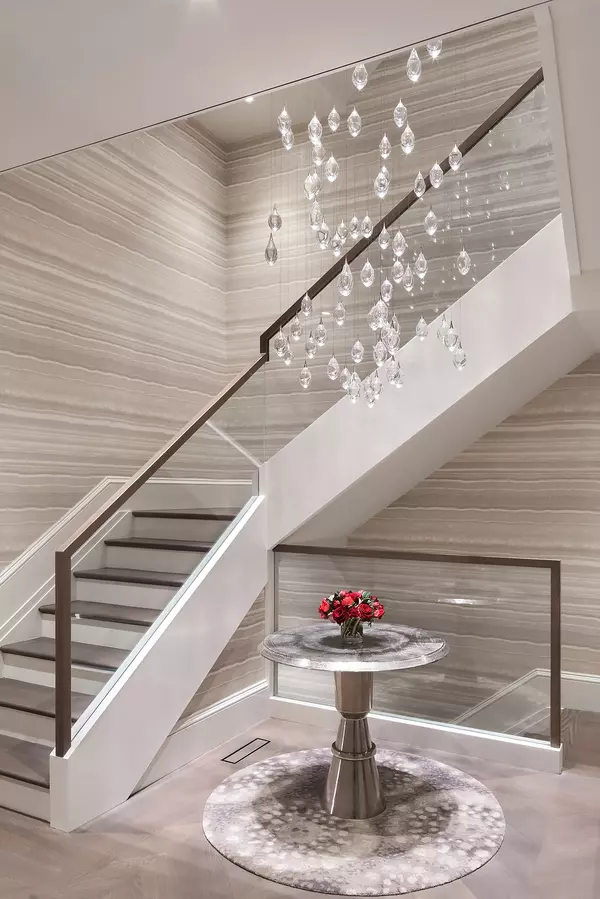 Manhattan, NY 10065,34 E 62nd Street